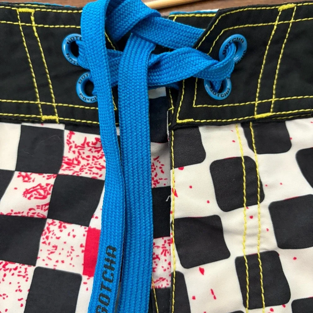 Gotcha Size 32 Checkerboard Board Shorts